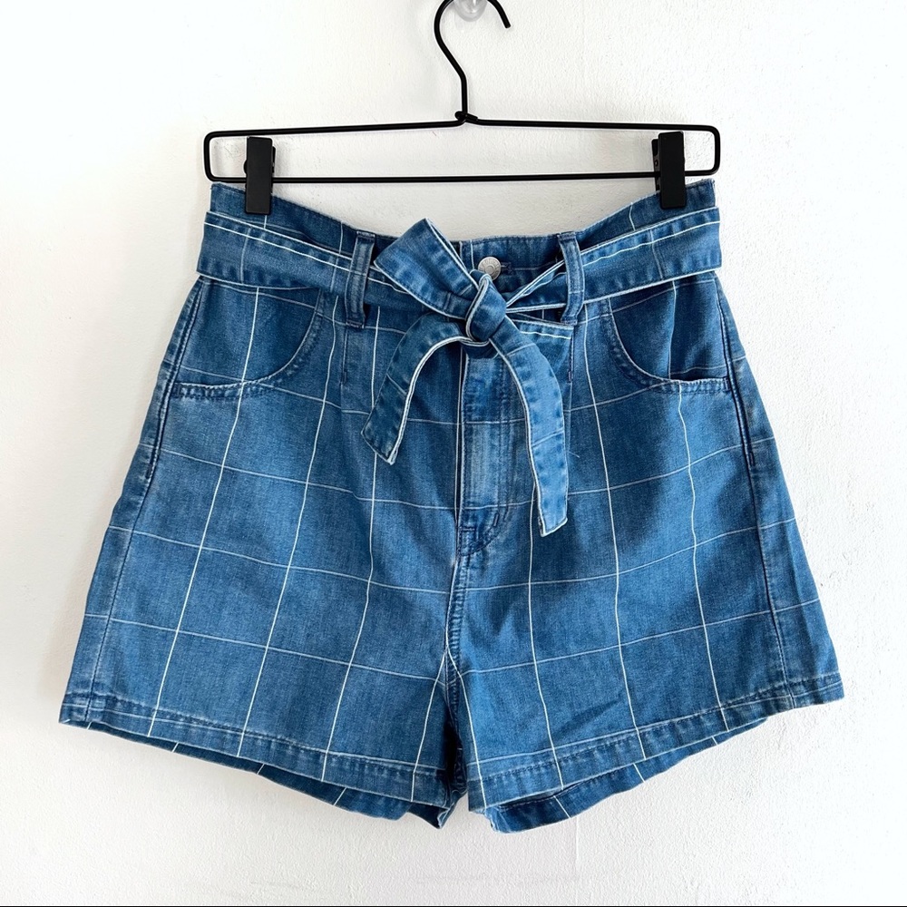 Madewell Denim Paperbag Shorts in Indigo Windowpane